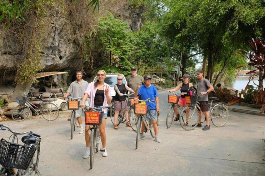 Ninh Binh Full Day Hoa Lu to Trang An Boat , Mua Cave and Cycling 2