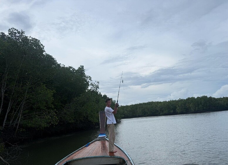 Picture 25 for Activity Longtail Fishing Trip | Koh Lanta 5