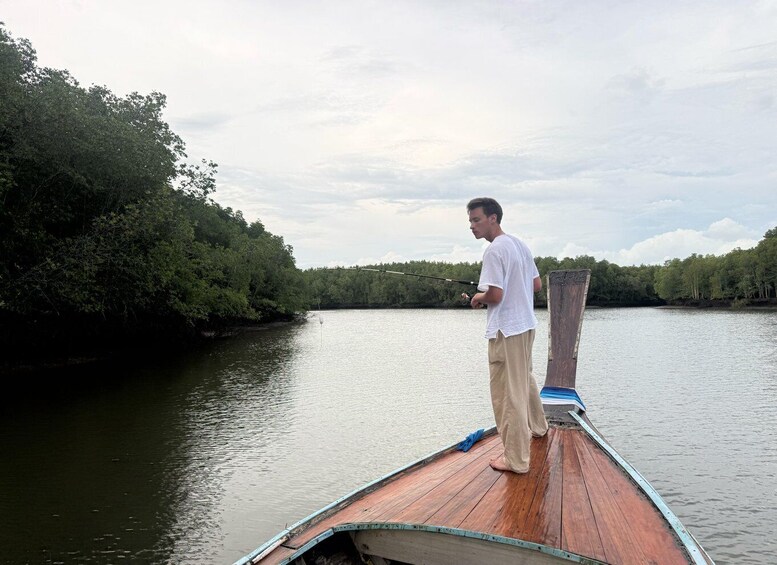 Picture 24 for Activity Longtail Fishing Trip | Koh Lanta 4