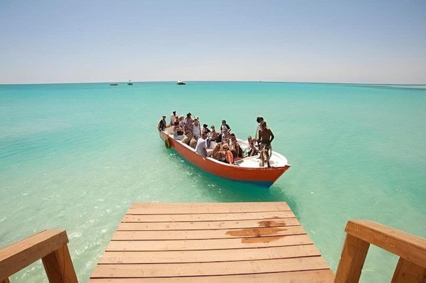 Luxury Cruise to Hula Hula Island with Snorkeling Day Hurghada 4