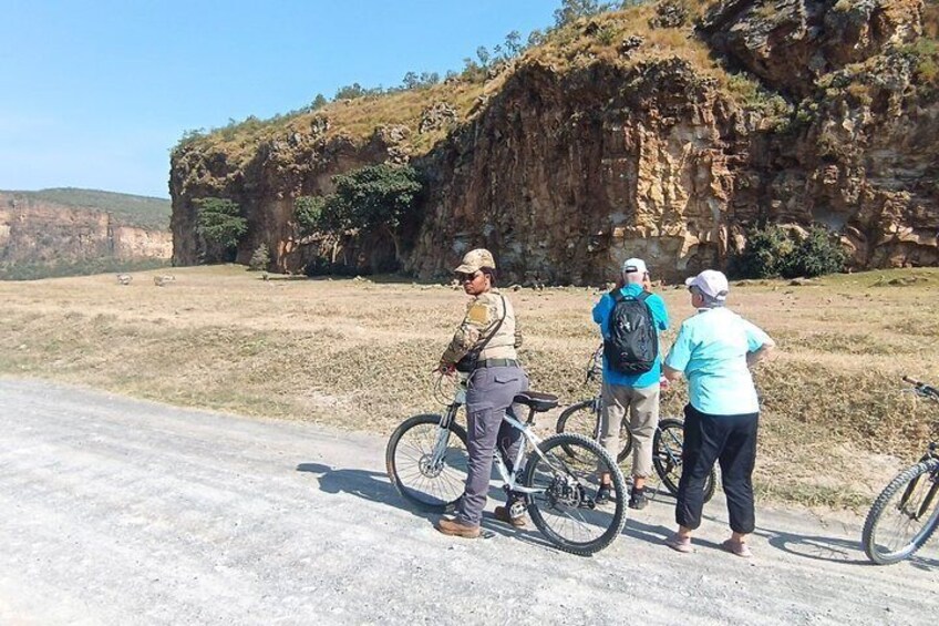 Lake Naivasha & Hell’s Gate National Park Day Tour from Nairobi 2
