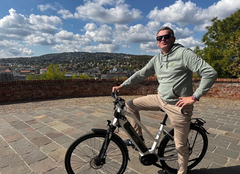 Picture 34 for Activity Budapest: Complete E-Bike Tour of Buda & Pest Highlights 5