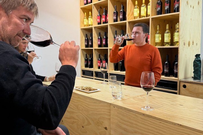 Learn to Taste Wine Like a Sommelier: Interactive Wine Tasting 2