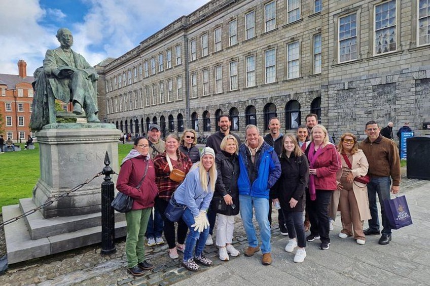 Dublin Literary Walking Tour with Afternoon Tea and Museum Entry 2