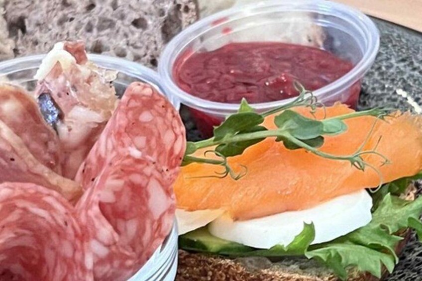 Oslo Food Walking Tour with Fjord Cruise 2
