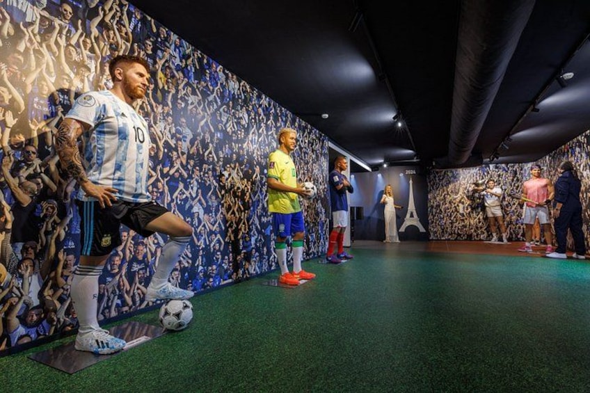 Colmar: Interactive Wax of Legends Museum Admission 1