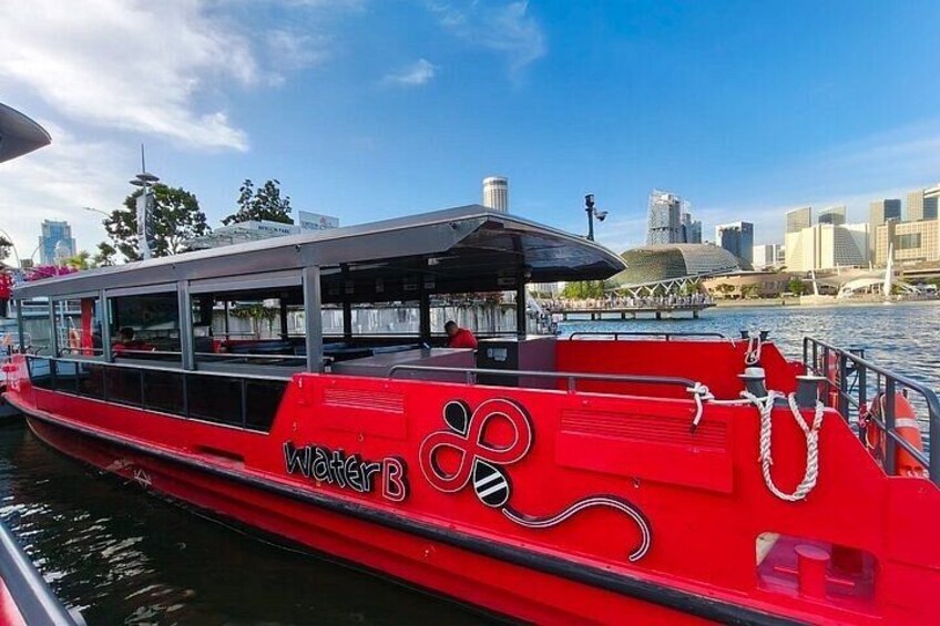 Singapore River Cruise and Light Shows Guided Tour With Transport 3