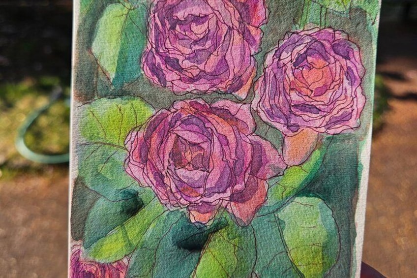 Ein Gemälde von drei violetten Rosen mit grünen Blättern. 2