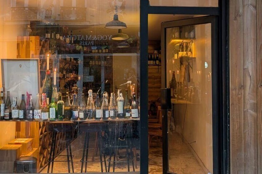 Your Paris Wine Tasting Therapy with an International Sommelier 4