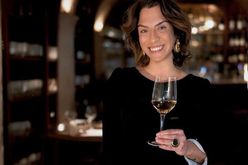 Your Paris Wine Tasting Therapy with an International Sommelier 1