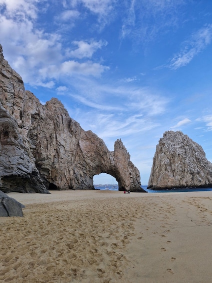 Cabo San Lucas: Arch, Snorkeling at Pelican Rock, Lunch and Drinks on the Beach 1