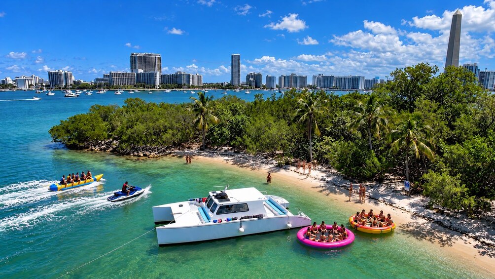 Miami Ultimate Water Experience: Jet Skis, Open Bar & Mansions Cruise 1