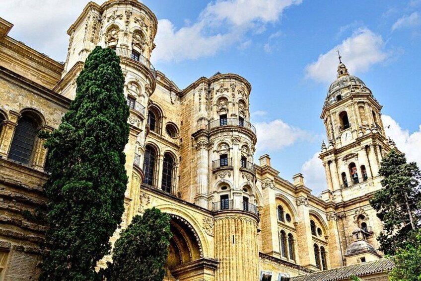 Malaga 360o Panoramic with Guided Tour or VR Experience 4