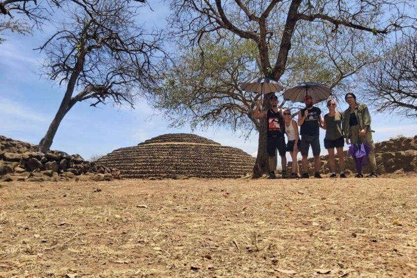 Guachimontones : Archaeological Tour and Town of Tequila 1