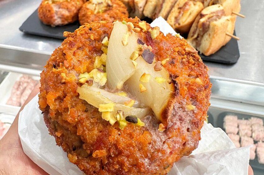 Pisa Street Food Tour and City Highlights Walking Tour 1