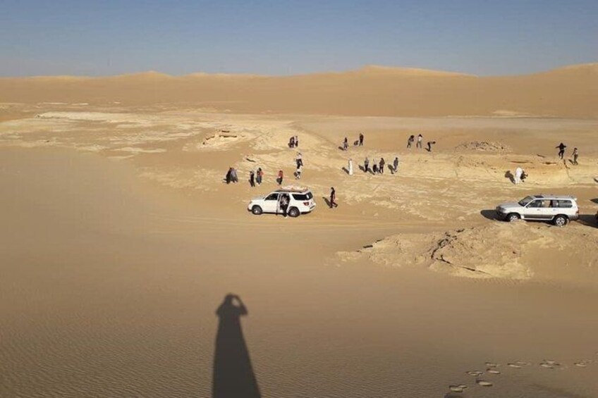 Desert Adventure: 4x4 Dune Bashing, Sandboarding & Dinner 3