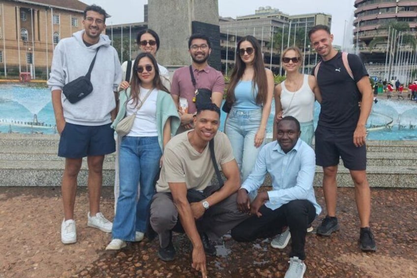 Nairobi city walking tour with a local Guide +pick up 2