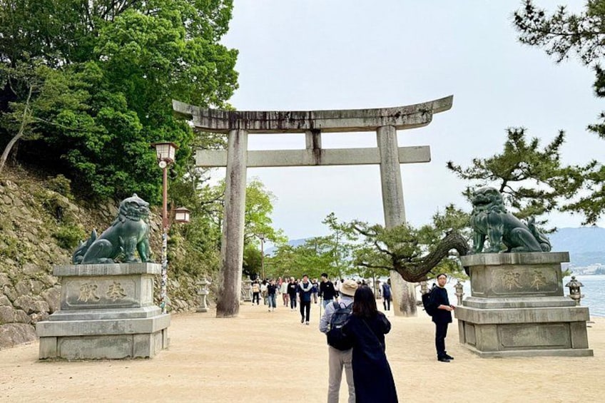 Hiroshima and Miyajima Island UNESCO World Heritage Private Tour 4