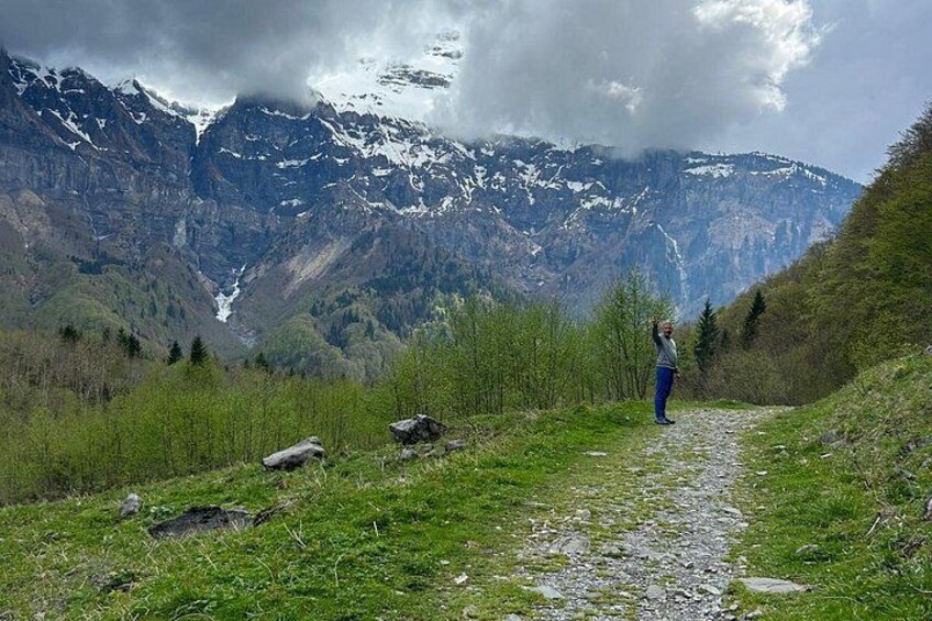 Hiking Transfer Geneva to Cirque du Fer à Cheval French Alps 3