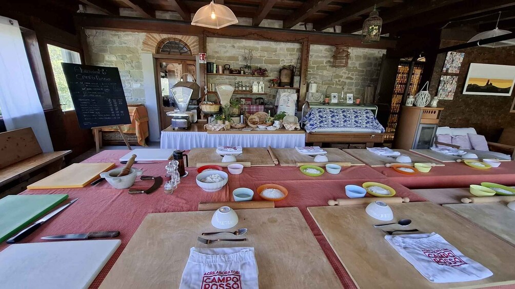 Picture 1 for Activity Emilia-Romagna: Pasta cooking class with foraging 5