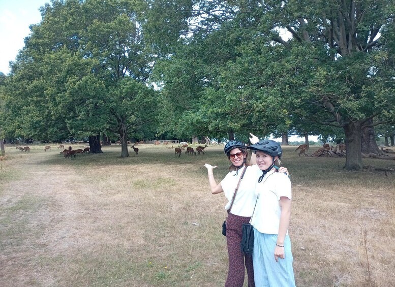 Picture 26 for Activity London: Battersea to Richmond Park Scenic E-Bike Adventure 3