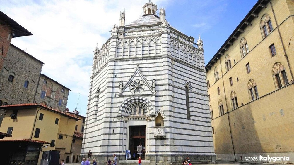 Pistoia: Private Walking Tour of the Historic Center 1