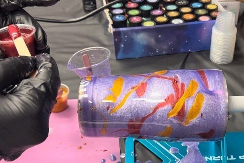 Make your unique Tumbler Resin Art Experience 3