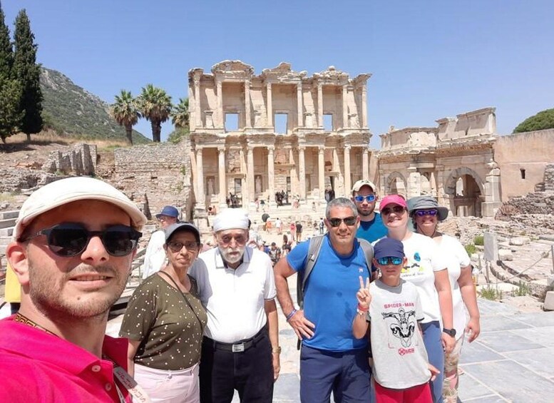 Picture 20 for Activity Kusadasi: Ephesus & Pamukkale 2-Day Tour with Lunch 4