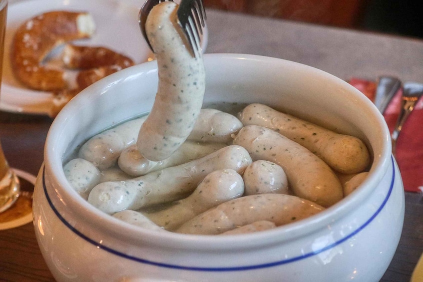 Picture 2 for Activity Munich: Street Food with Peter – Viktualienmarkt & Little-Known Spots 5