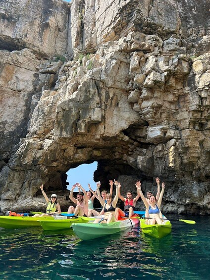 Picture 19 for Activity Pula: Kayak & Hiking Adventure to a Coastal Fort 3