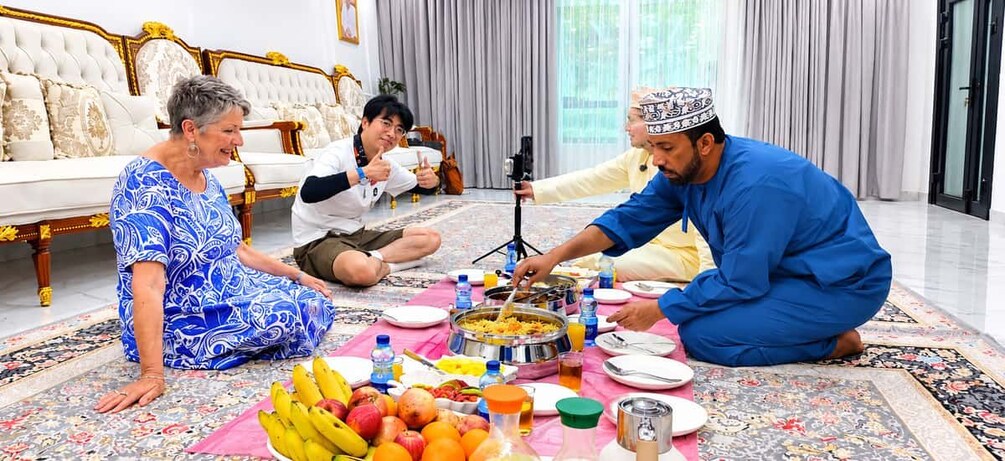 Picture 1 for Activity Omani Hospitality: Authentic Dinner Experience Near The Chedi 3