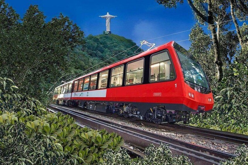 Swiss modern train will take to the statue 1