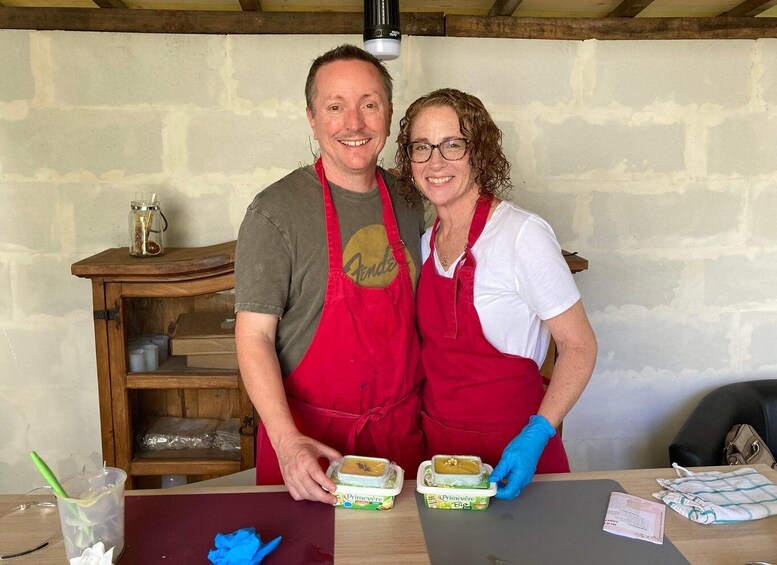 Picture 2 for Activity Arles: Artisanal workshop for making soap with olive oil 3