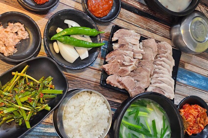 Busan Bites Food Tour with 10+ Tastings 1