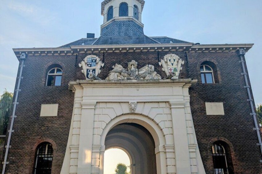 Discover Leiden: From Pilgrims to Painters in Historic Key City 3