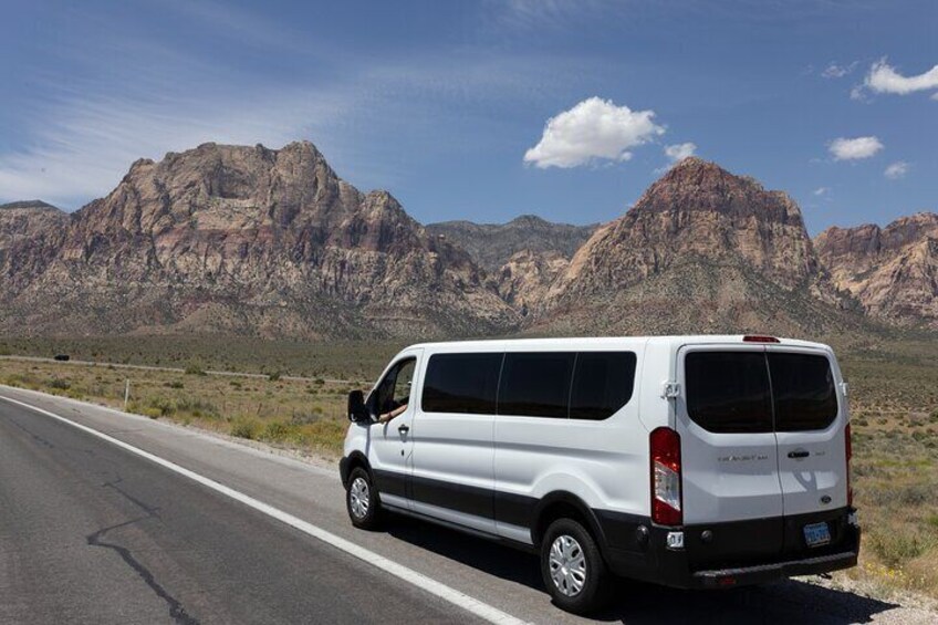 Mojave Desert, Red Rock Sign, Seven Magic Mts Walking Trip