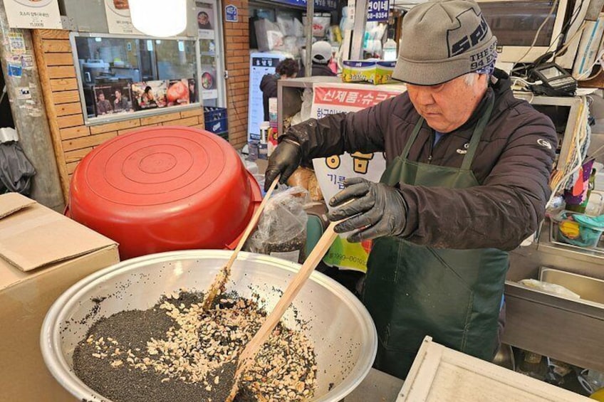 Korean Kitchens Seoul Food Tour with 12+ Tastings 4
