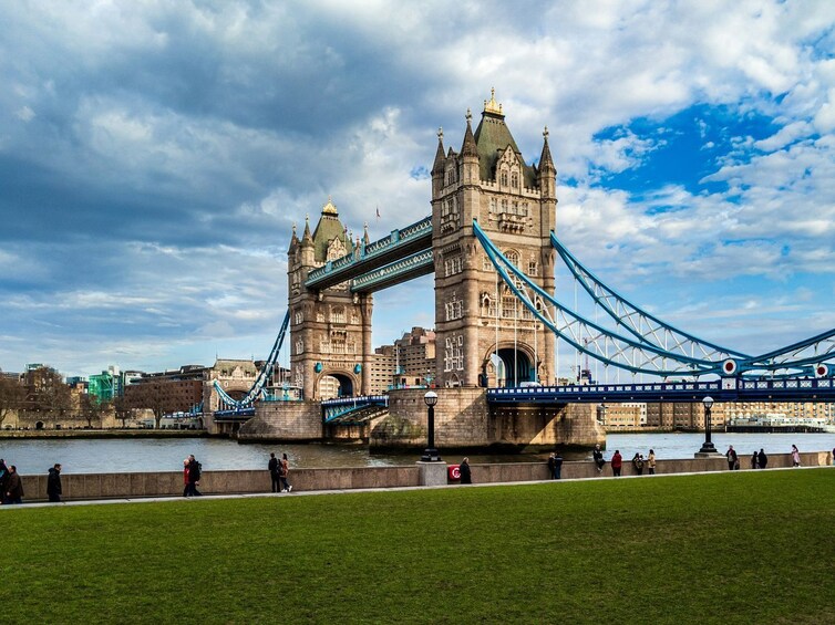 London Sightseeing Tour with Tower of London Ticket 5