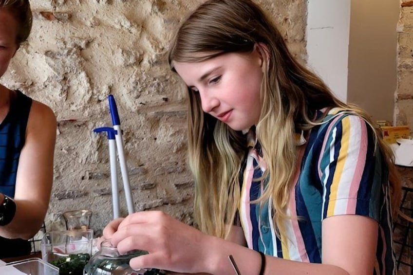 Istanbul Turkish Mosaic Lamp Workshop in Balat - All Included 3