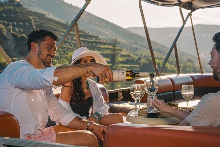 1h50 Private Douro Valley Cruise with Included Drinks 3