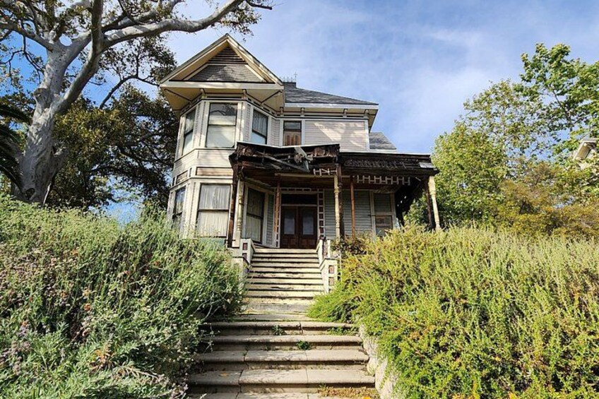 History and Architecture of Echo Park 4