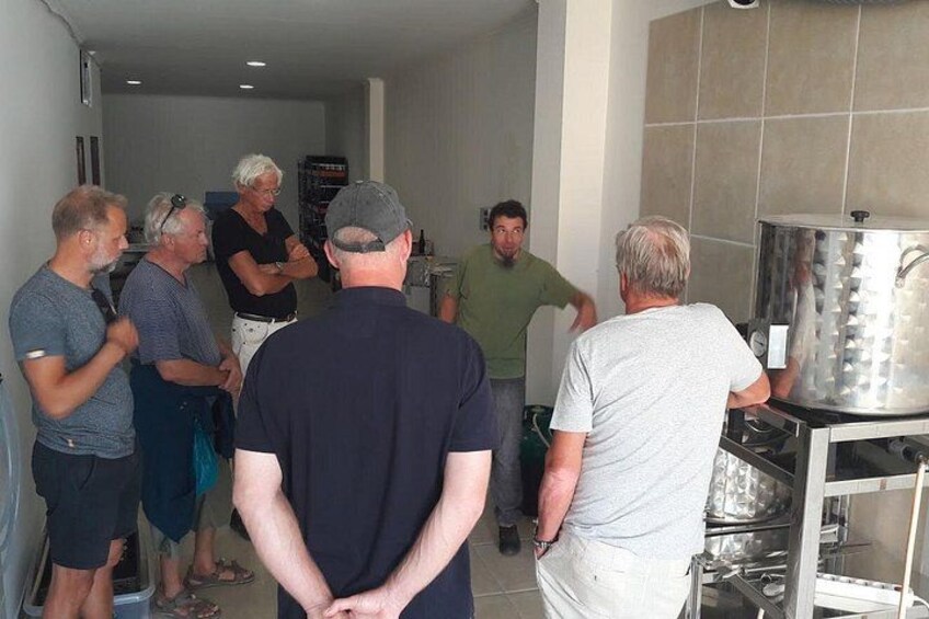 Visit to a Family Brewery in Loulé with Tasting 3