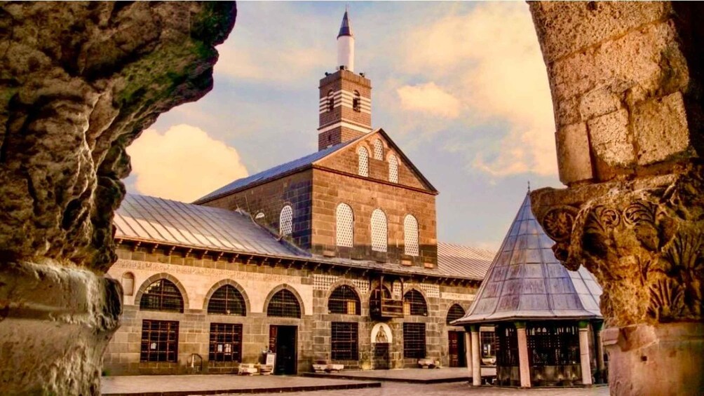 Picture 29 for Activity Diyarbakır: 3-Day Tatvan, Van, Dogubeyazit and Kars Tour 4