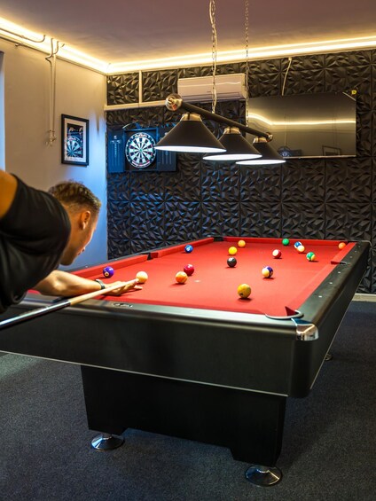 Picture 2 for Activity Budapest: The Floor is Lava & Interactive LED Game 4