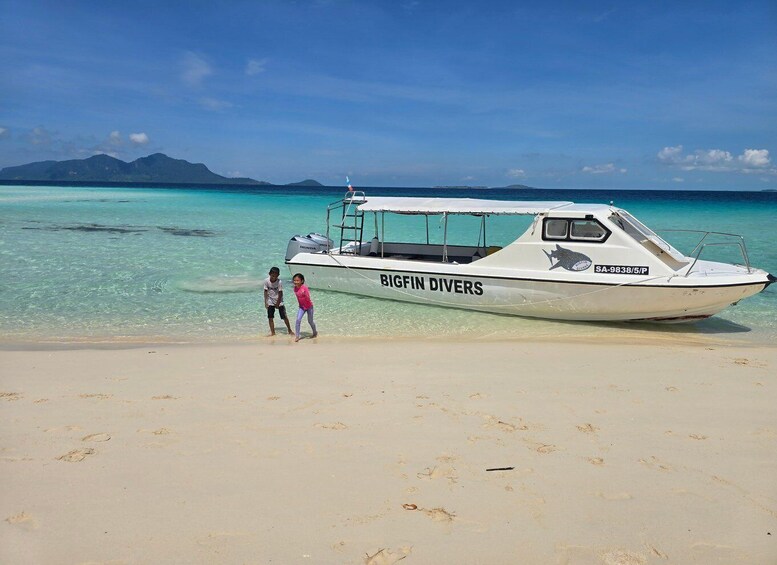 Picture 14 for Activity Semporna: Island Day Trip with Snorkeling and Lunch 2
