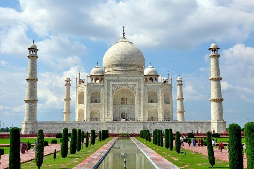 Same Day Agra Luxury Tour By Gatimaan Express Train from Delhi 2