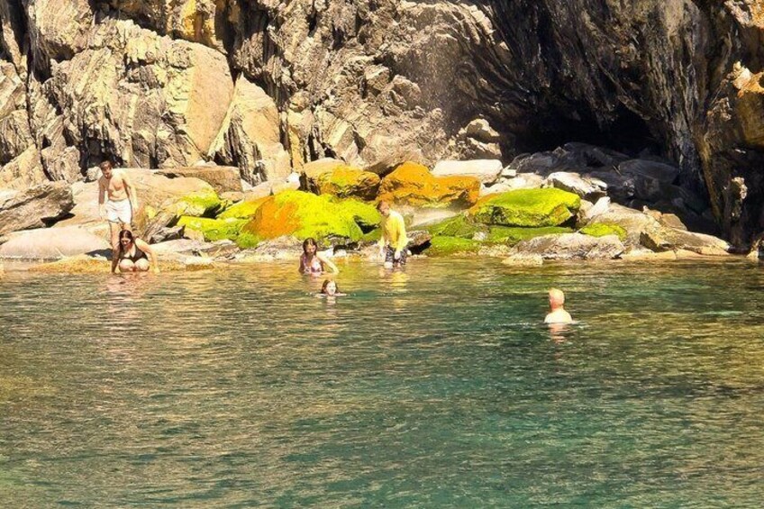 Sunset Boat Tour and Cinque Terre Aperitif from Monterosso 3