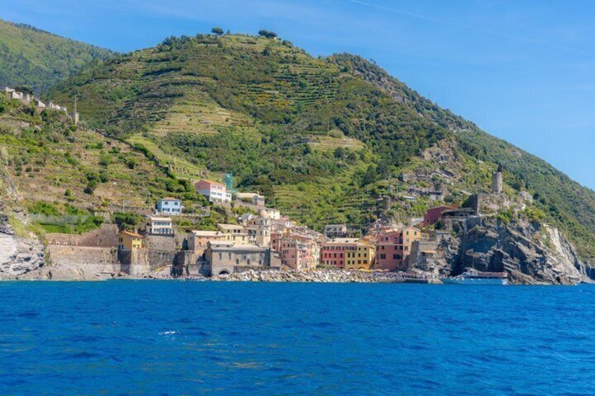 Sunset Boat Tour and Cinque Terre Aperitif from Monterosso 4