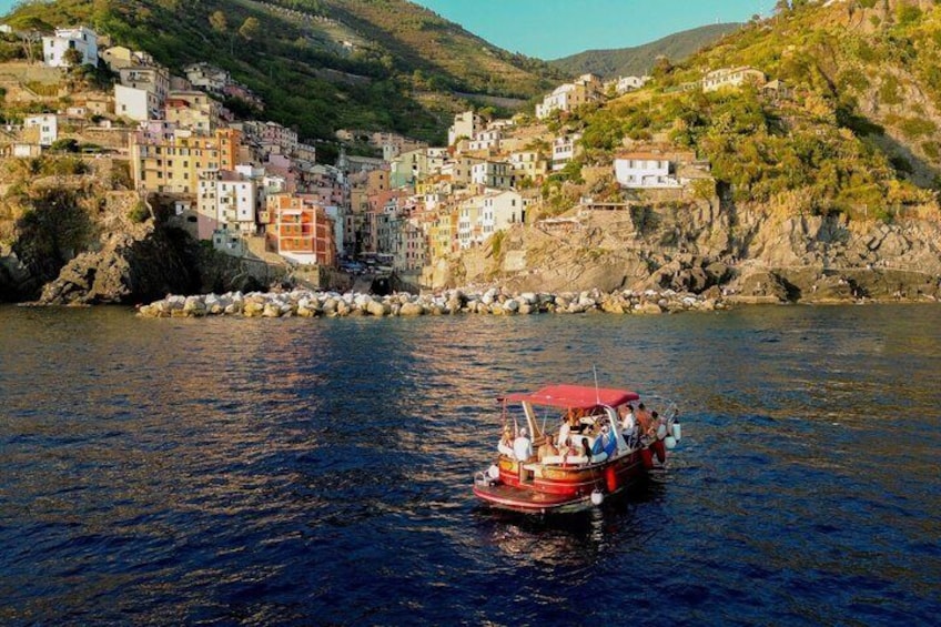 Sunset Boat Tour and Cinque Terre Aperitif from Monterosso 5