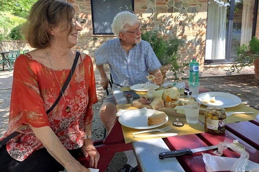 Private Val d’Orcia Tour with Picnic & Relax in Bagno Vignoni 3
